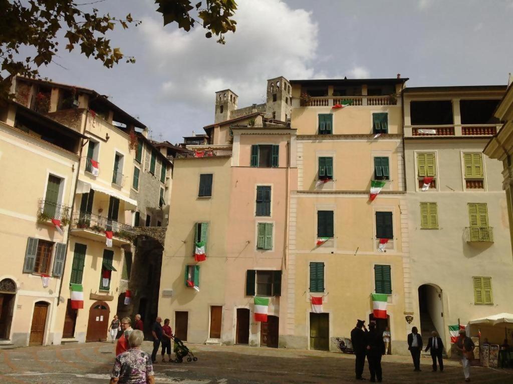 Beb I Girasoli Apartment Dolceacqua Luaran gambar