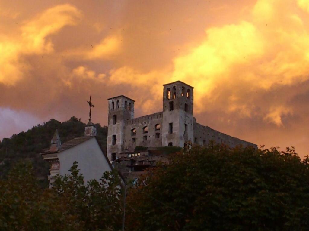 Beb I Girasoli Apartment Dolceacqua Luaran gambar