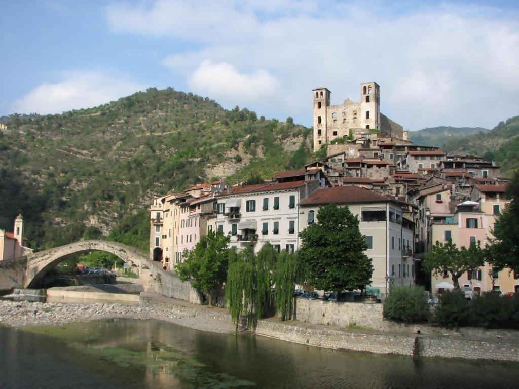 Beb I Girasoli Apartment Dolceacqua Luaran gambar